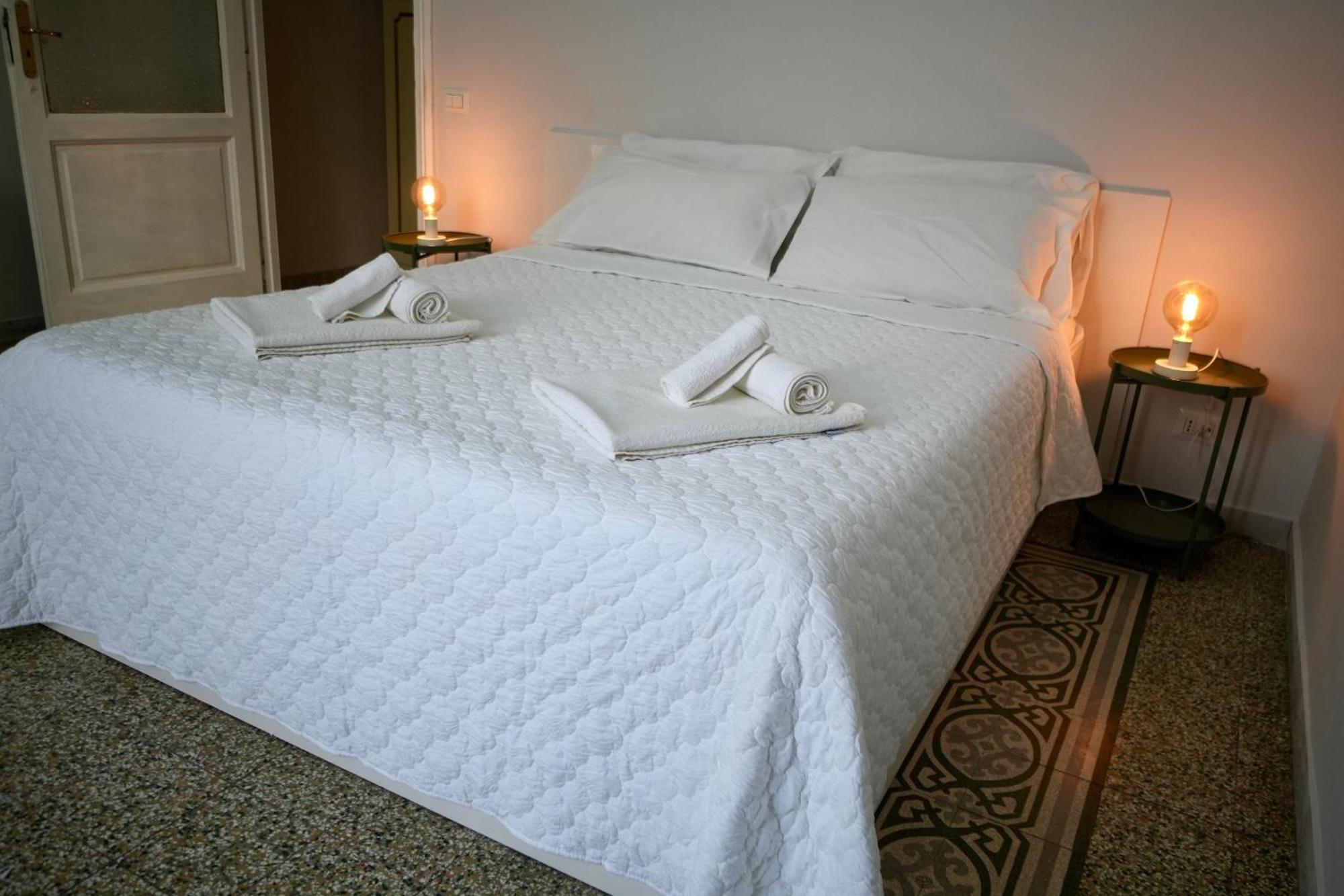 Residenza Vecchia Napoli 60 Apartment ภายนอก รูปภาพ