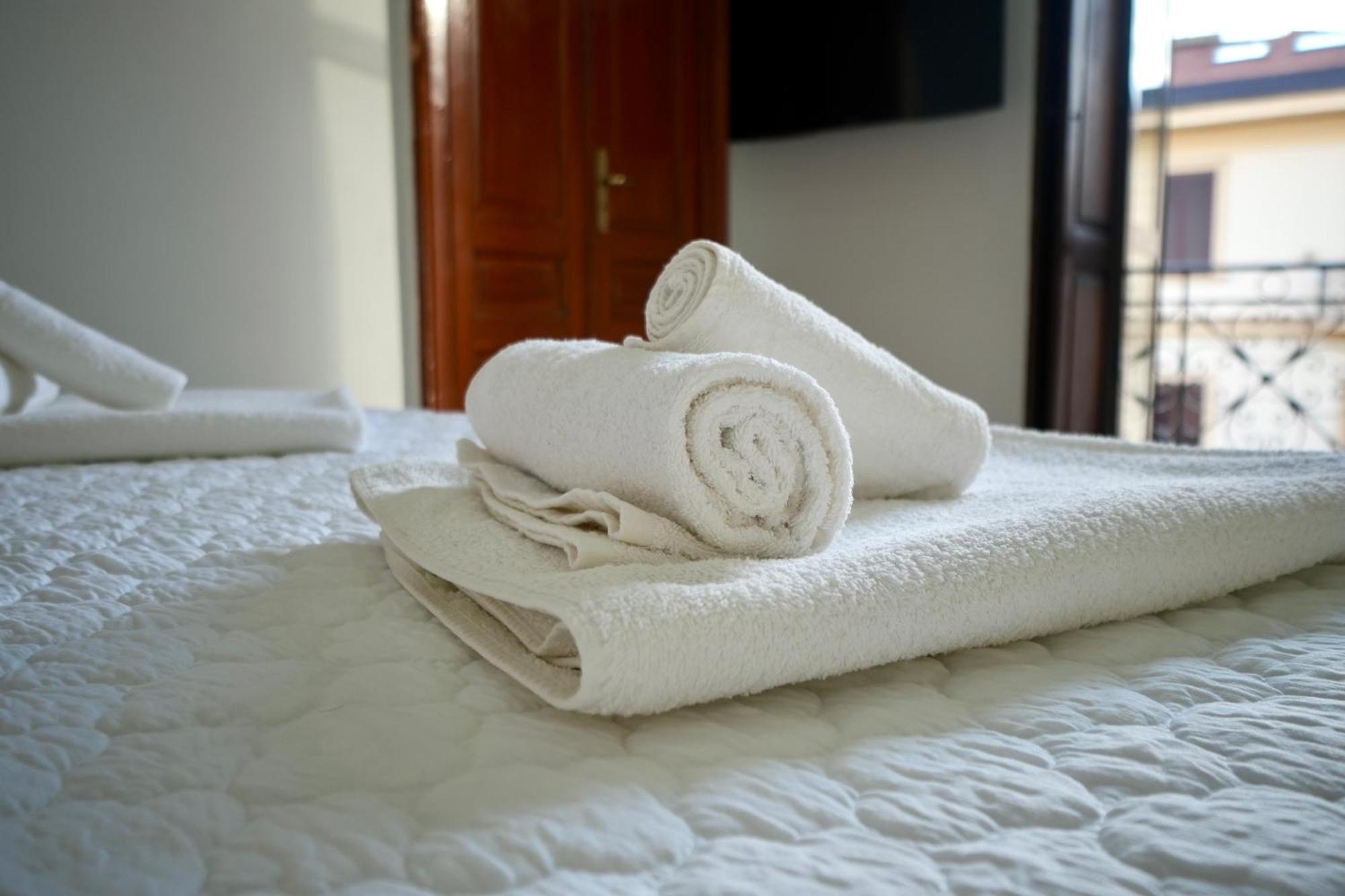Residenza Vecchia Napoli 60 Apartment ภายนอก รูปภาพ